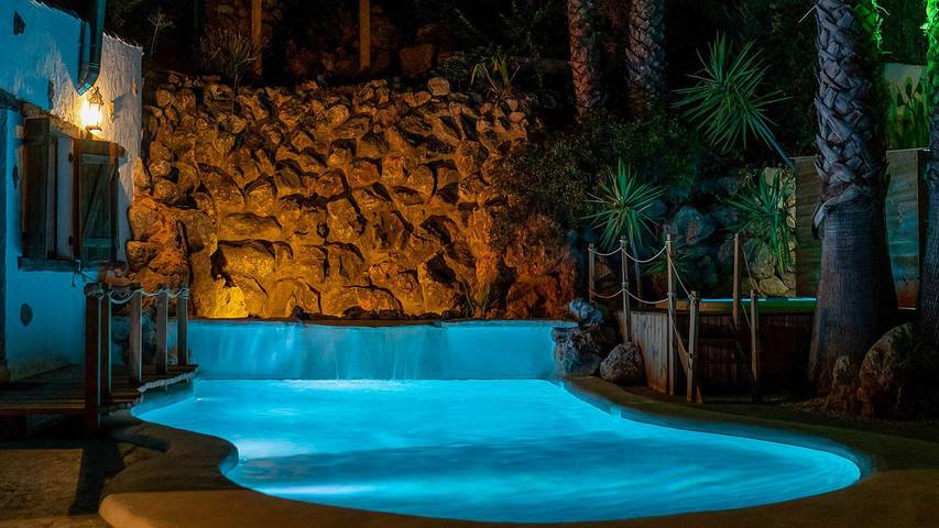 Chalet para 4 personas, con balcón/terraza además de piscina y jacuzzi en Sierras Subbéticas - 4