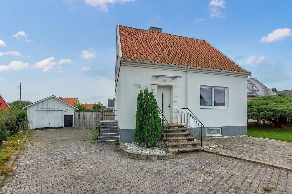 Schönes Haus mit 4 Schlafzimmern in åstorp in Astorp, Skane