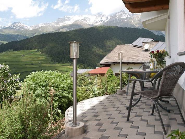 Hütte für 5 Personen, mit Garten und Ausblick, kinderfreundlich in Nauders