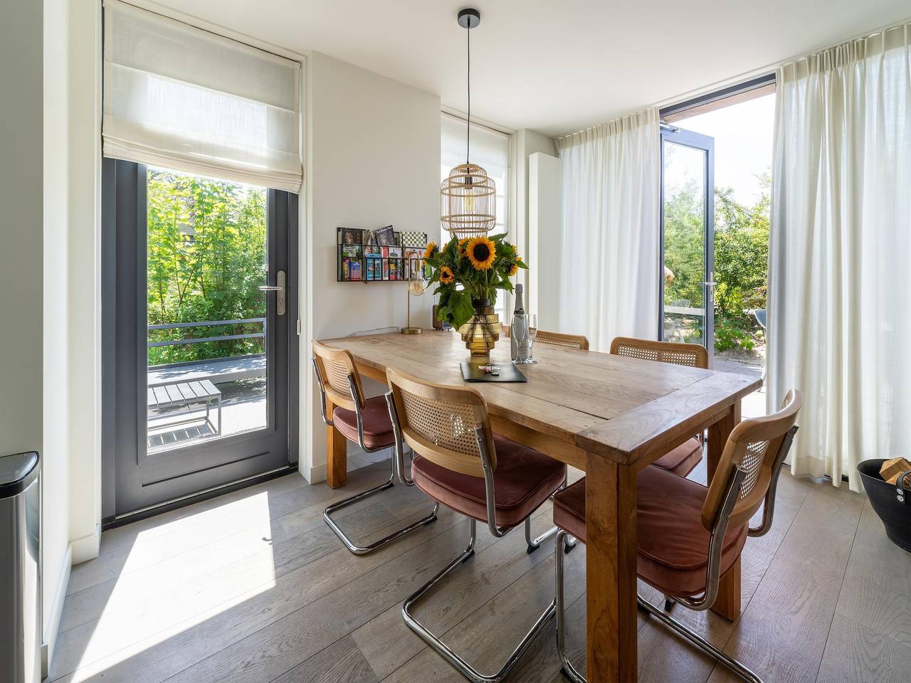Villa in Egmond nahe Strand & Windmühle in Egmond aan den Hoef, Niederländische Nordsee