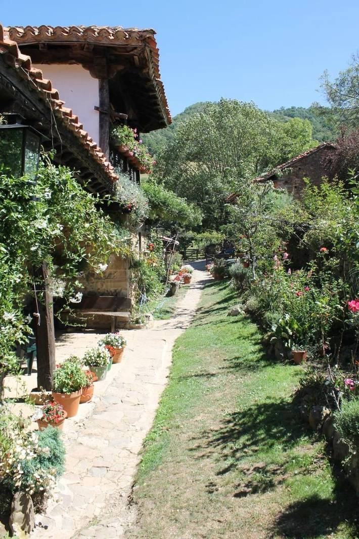 Casa rural para 2 personas, con Balcón y Terraza además de Jardín y Vistas en Liébana - 4