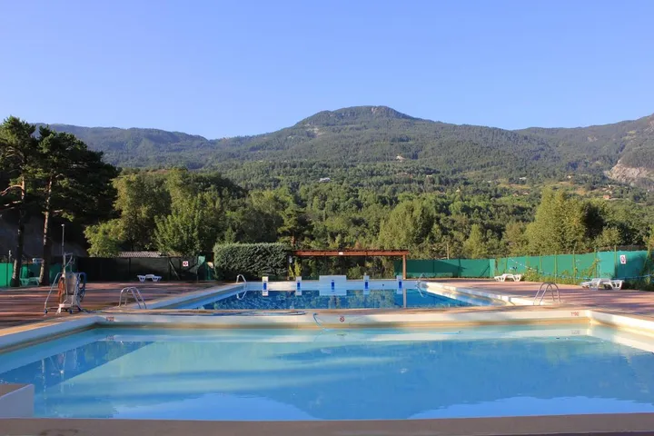 Camping for 3 people, with children pool and garden as well as view and pool, child-friendly - 1