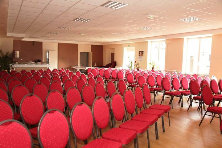 Hôtel pour 3 personnes à La Machine - 3