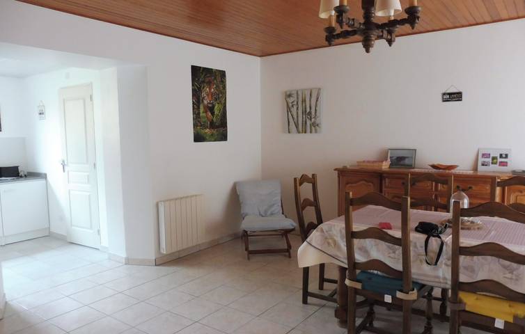 Gîte pour 4 personnes, avec jardin à Saint-Coulomb - 4