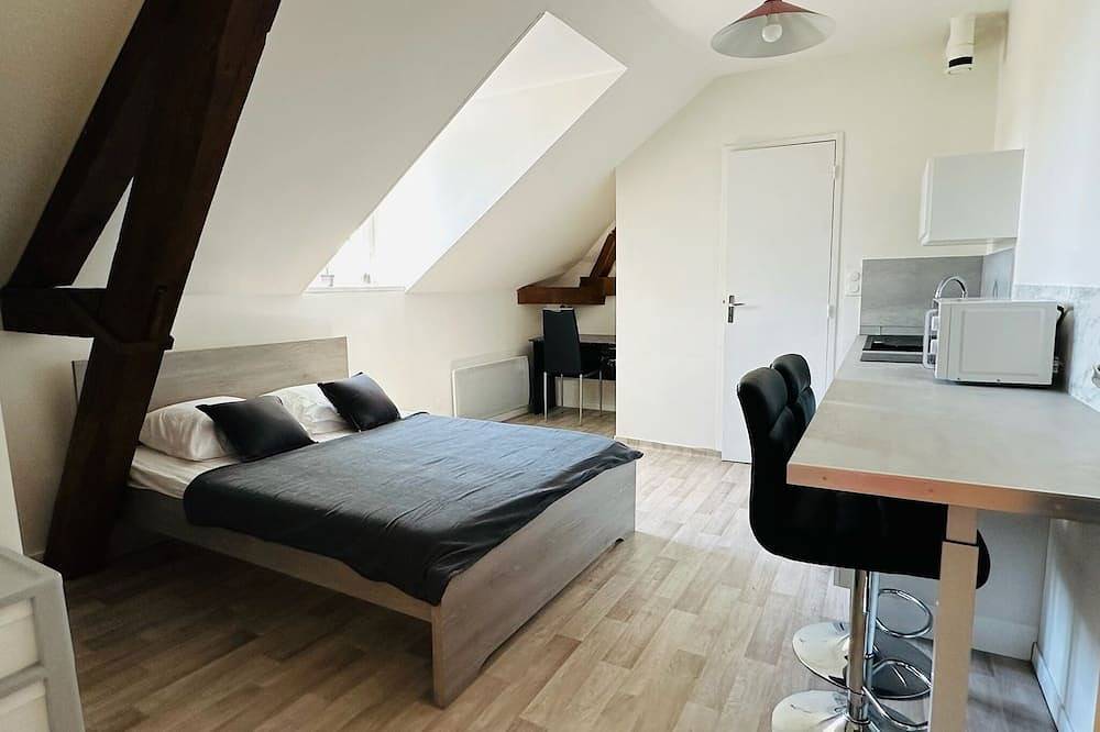 Appartement entier, Studio 11 au Calme avec Wifi et Parking Troyes in Troyes, Aube