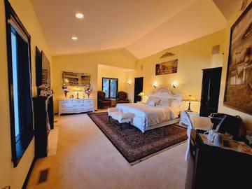 Gîte pour 4 personnes, avec jacuzzi et jardin à Kelowna