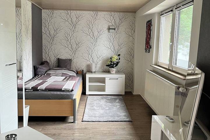 3 Sz, 2 Badezimmer, großzügiges Wz, Wlan, ruhige Lage, modern,stilvoll, in Henschleben, Thüringer Kernland