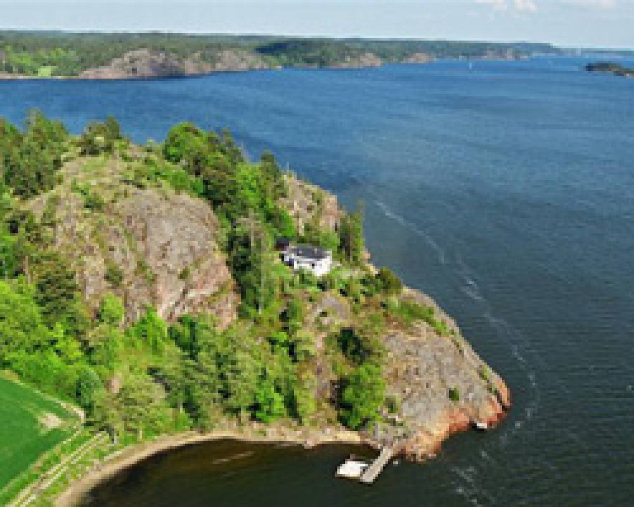 Traumlage im Schärengarten von St: Anna in Vikbolandet