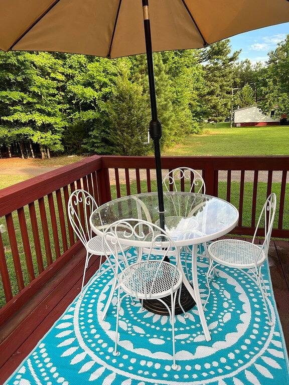 Cozy & Spacious Home minutes to Lake Gaston and 15 mins to South Hill in Lake Gaston