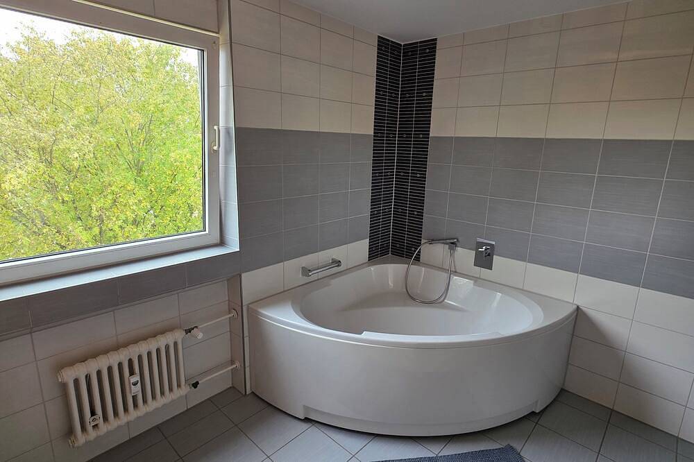 Ganze Wohnung, Gemütliche City-Wohnung nahe Rhein & Zentrum in Neuwied, Osteifel