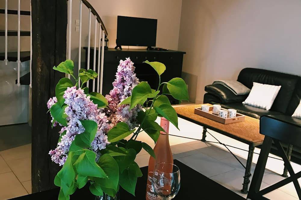 Échappée Belle - gîte avec piscine privative près de Chinon in Bournand, Vallée de la Loire
