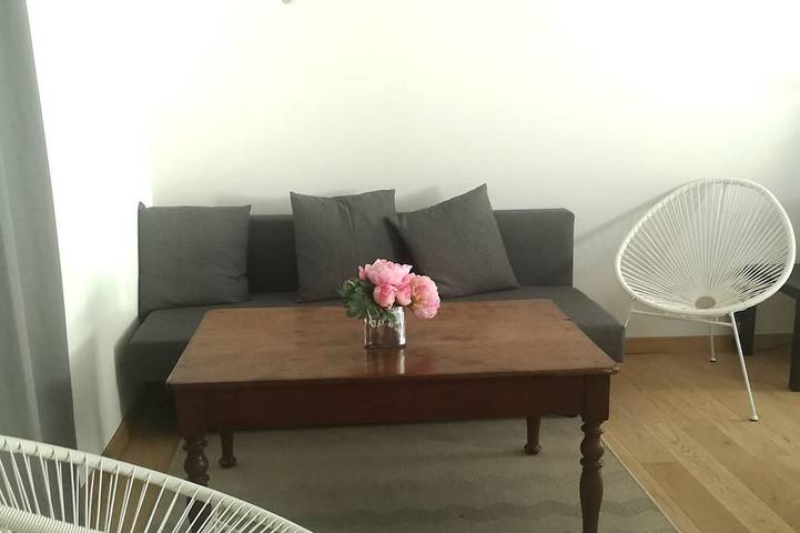 Location de vacances pour 2 personnes, avec terrasse ainsi que jardin et piscine à Charmes-sur-Rhône - 4