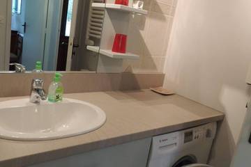 Appartement De Vacances pour 3 Personnes dans Bagnoles-de-l'Orne, Région d'Alençon, Photo 2