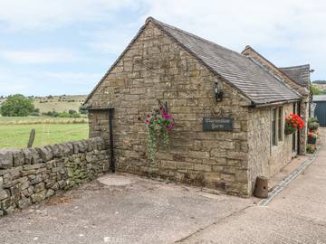 Holiday Home for 2 People in Peak District, Midlands, Photo 1