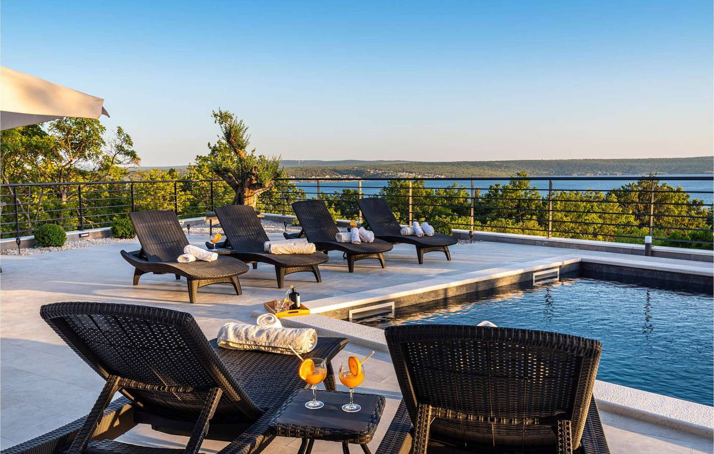 Villa Royal Hill with pool in Maslenica, Zadar