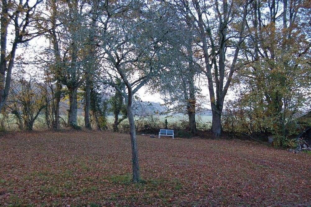 Ferienhaus in Frankreich nahe Wanderwegen in Couleuvre, Allier