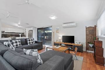 Holiday Home for 8 People in Blairgowrie, Mornington Peninsula, Photo 1