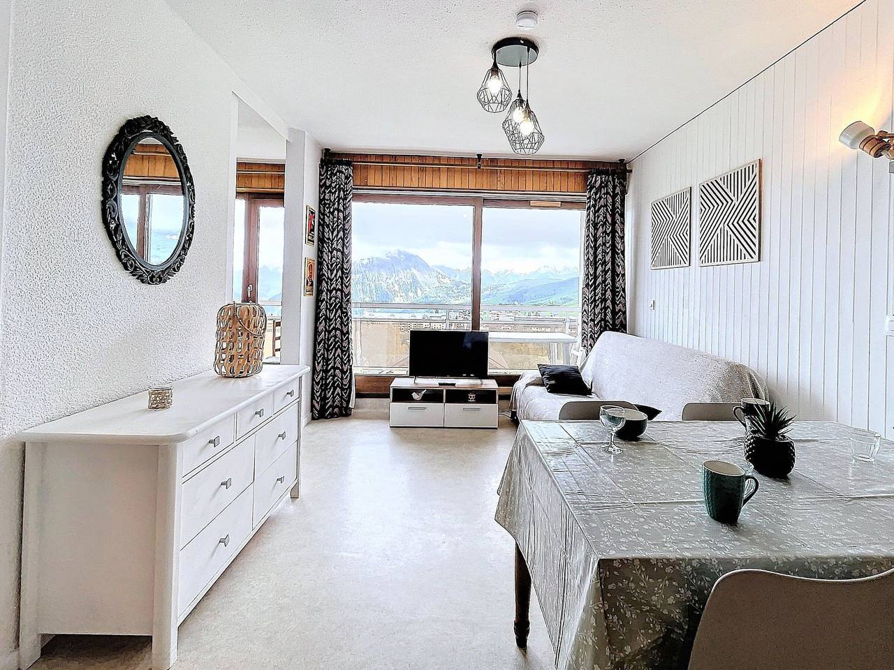 Estudio entero, Apartamento luminoso con balcón y vistas a las pistas, 5 pers. in La Toussuire, Fontcouverte-la Toussuire