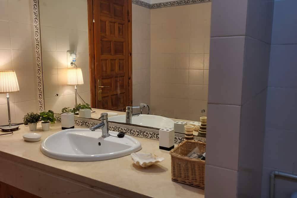Villa Blanca - Luxury development, close to the beach, recently renovated. in Mar Menor, Costa Cálida