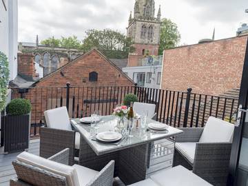 Glamping for 4 People in Shrewsbury, Shropshire, Photo 2