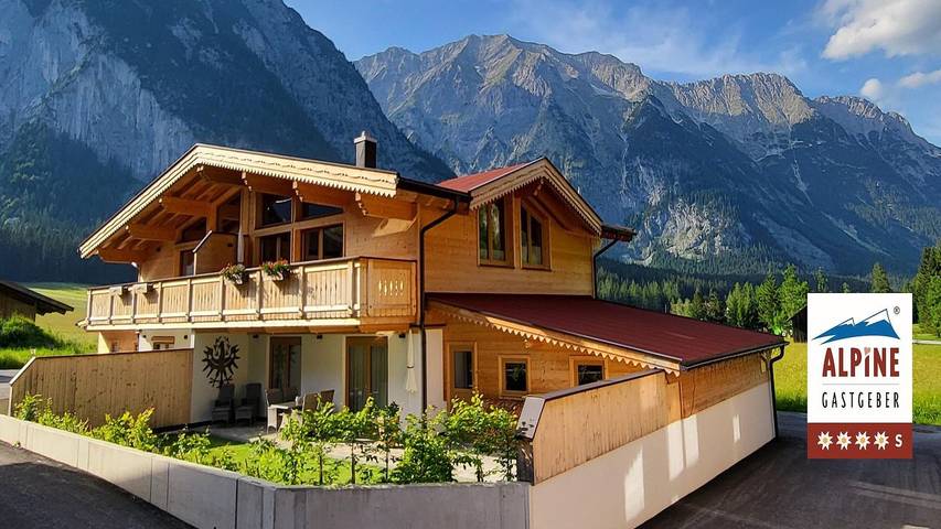 Hütte für 2 Personen, mit Garten und Sauna sowie Balkon, mit Haustier in Leutasch