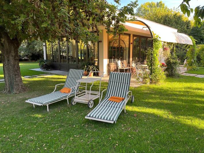 Casa vacanza per 4 persone, con Idromassaggio e Terrazza nonché Giardino e Sauna a Roncade