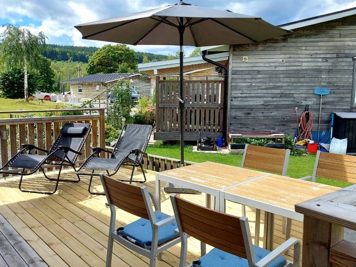 Bungalow für 4 Personen, mit Terrasse und Seeblick in Südschweden