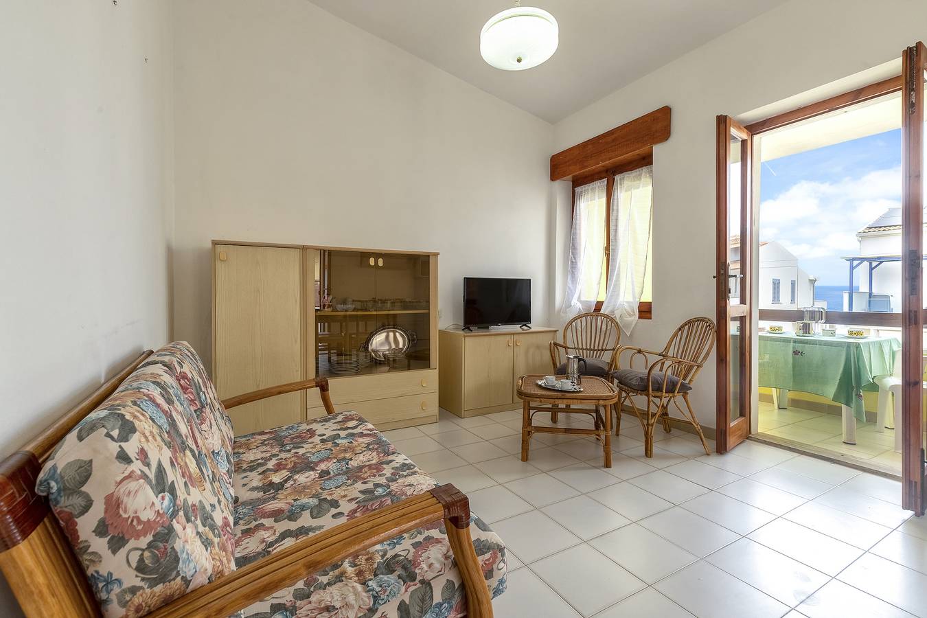 Ganze Wohnung, Ferienwohnung 'Brezza Marina 1' mit Balkon in Lu Bagnu, Castelsardo