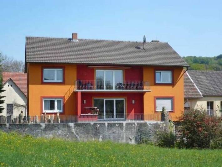 Ferienwohnung für 6 Personen, mit Garten und Balkon, kinderfreundlich in Lautertal