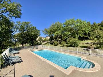 Gîte pour 8 personnes, avec piscine et jardin, animaux acceptés à Bagard