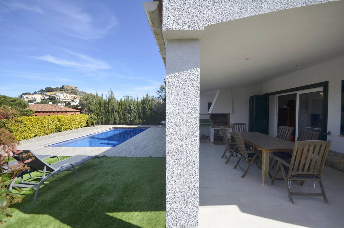 Villa per 8 persone con terrazza in Residencial Begur, Begur