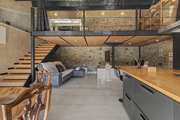 Studio entier, Le loft de Can Padrosa avec jacuzzi-spa privé in Riumors, Haut-Ampurdan