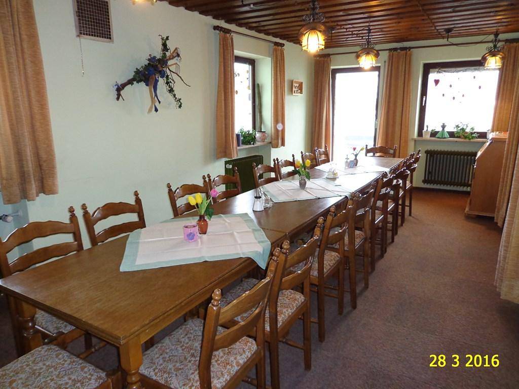 Gasthof-Pension Schamberger - Doppelzimmer / Nr. 3 / 22 qm in Neukirchen beim Heiligen Blut, Ostbayern