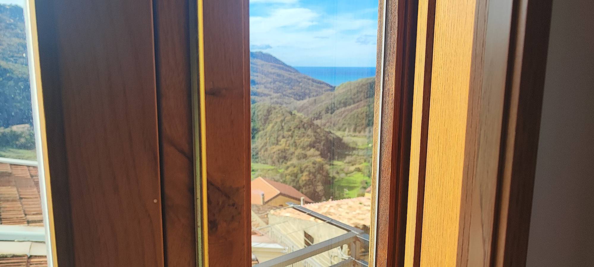 Apartamento entero, Lumiravista - Panorama: Casa acogedora con vistas en Sangineto in Sangineto, Provincia de Cosenza