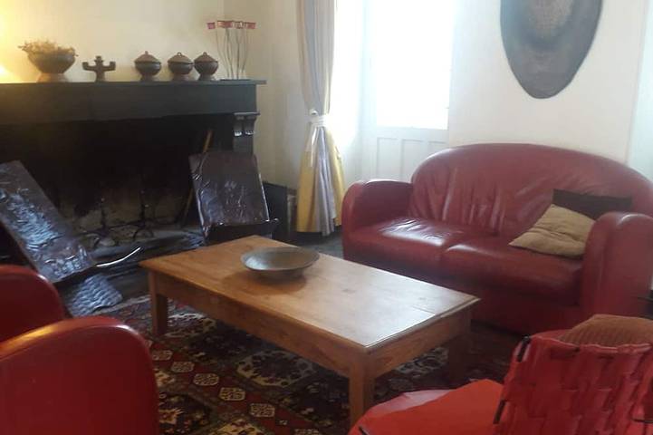 Location de vacances pour 14 personnes, avec balcon et jardin dans Office De Tourisme De Luz Saint Sauveur - 4