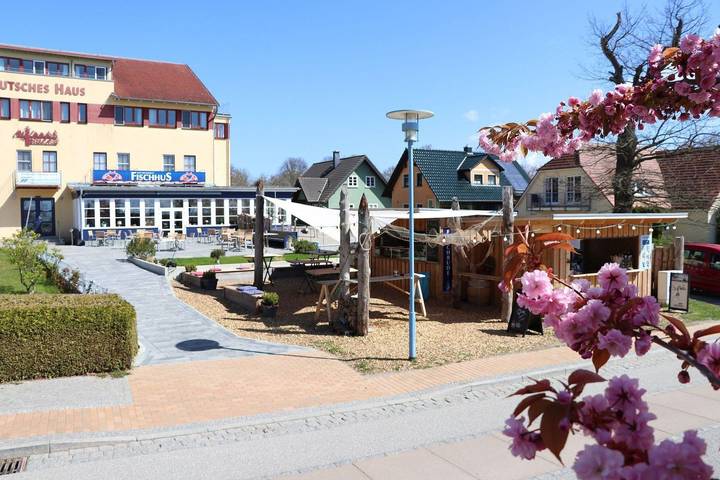 Ferienwohnung für 2 Personen, mit Terrasse am Saaler Bodden - 2