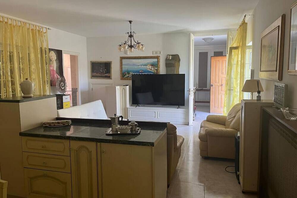 Apartamento entero, Hssoverato - Camera Matrimoniale in Soverato, Provincia de Catanzaro