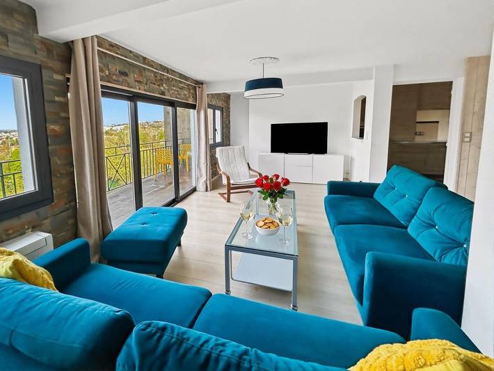 Location de vacances pour 10 personnes, avec vue et terrasse, animaux acceptés à Champigny-sur-Marne