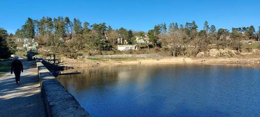Gîte pour 3 personnes, avec vue ainsi que terrasse et vue sur le lac à Sorèze