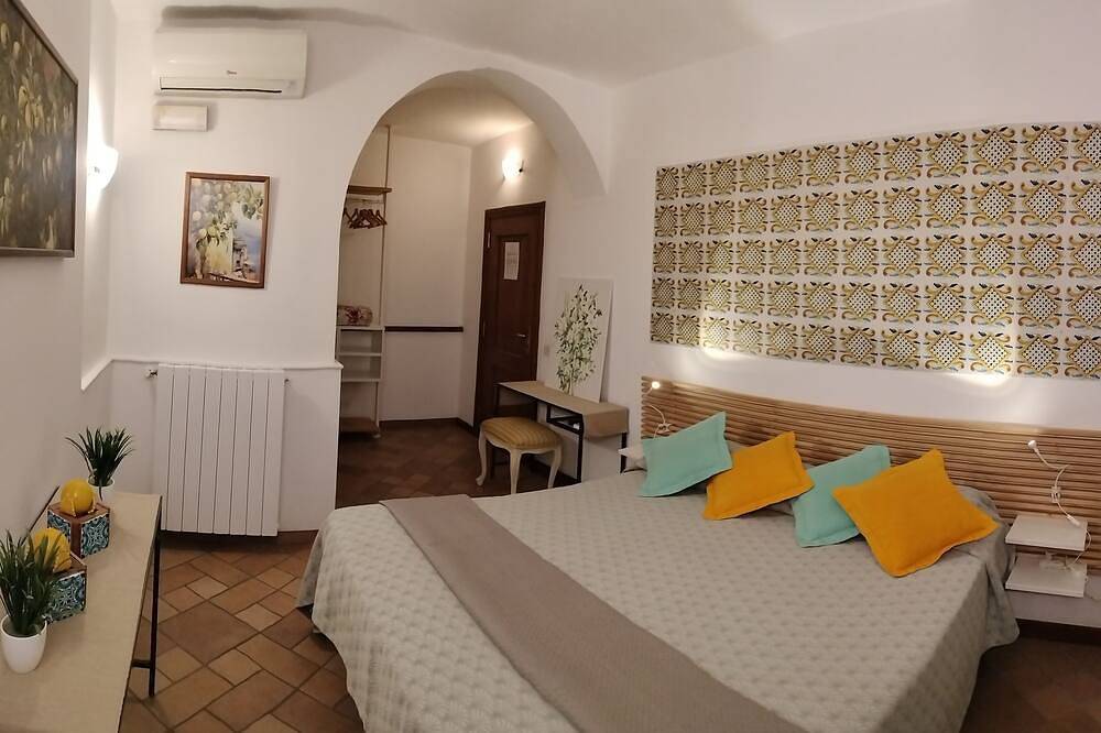 Villa Teresa B&B Matrimoniale Deluxe in Sorrento, Naples Province