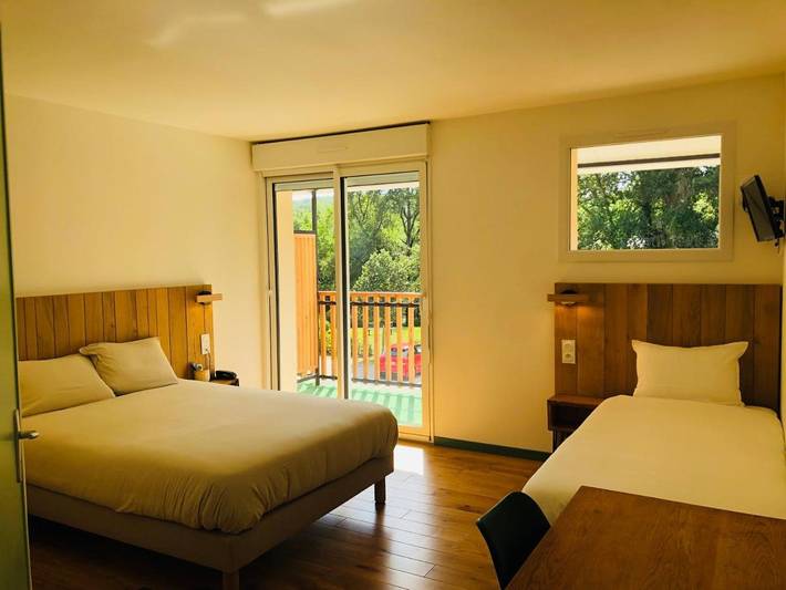 Hôtel pour 2 personnes, avec balcon et vue à Bruère-Allichamps - 2