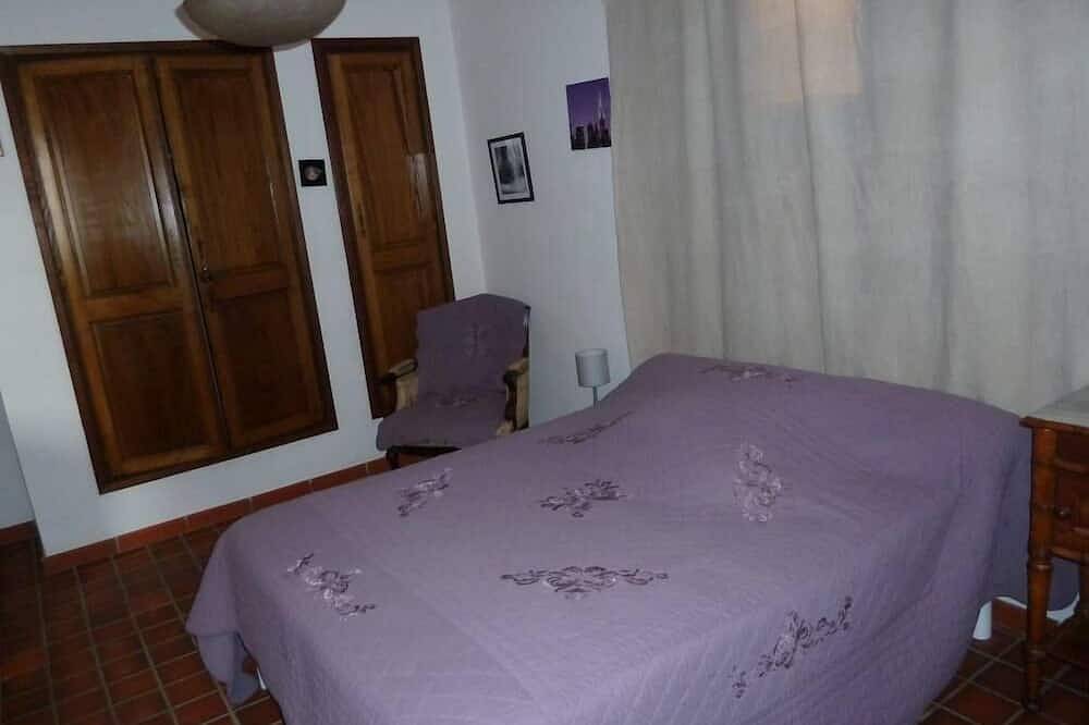 Villa de 250m2 sur 15ha vue golfe d’Ajaccio Prix spécial 30 juillet au 27 Aout in Afa, Région d'Ajaccio