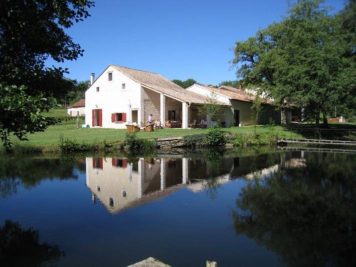 Gîte pour 6 personnes, avec vue sur le lac et terrasse - 1