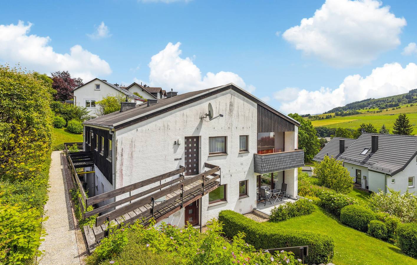 Ganze Ferienwohnung, Willingen Erdgeschosswohnung mit Parkplatz & Terrasse in Willingen, die Mittelgebirge