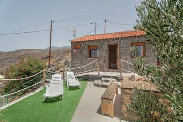 Vacation Rental for 4 Guests in Vallehermoso, La Gomera, Picture 1