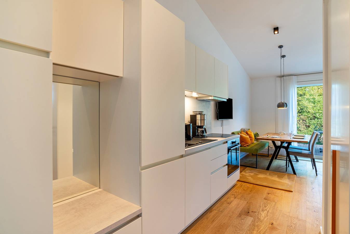 Appartement entier, Appartement 'Frühling' avec piscine partagée, jardin partagé et Wi-Fi in Straubenhardt, Forêt Noire du Nord