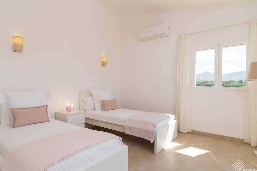 Dones Aigua - Schöne Villa mit Pool und Garten in Sa Colonia de Sant Pere in Colònia de Sant Pere, Artà