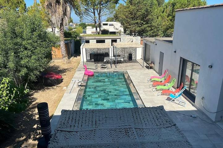 Villa for 12 people, with terrace, with pets - 1
