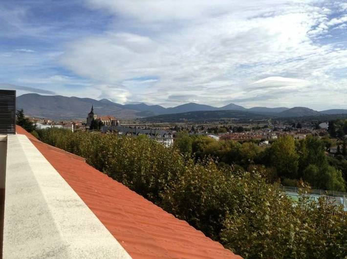 Apartamento para 9 personas, con Balcón además de Terraza y Vistas en El Espinar