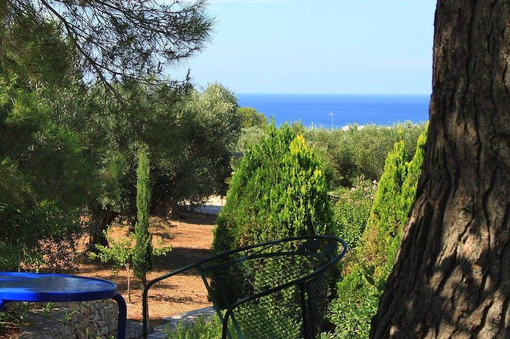 Puglia sea view Villa Morocco very near Salento beaches:  Apartment Sydney in Torre Pali, Salve